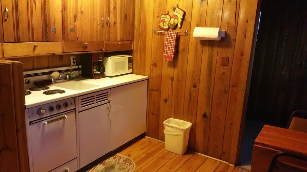فيلا باينتوب ليكسايدفي Hidden Rest Cabins المظهر الخارجي الصورة