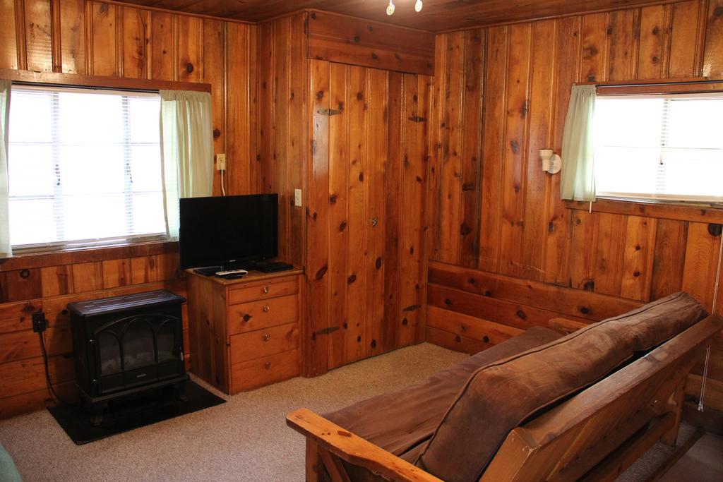 فيلا باينتوب ليكسايدفي Hidden Rest Cabins المظهر الخارجي الصورة